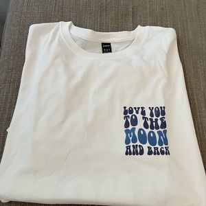 White graphic t-shirt